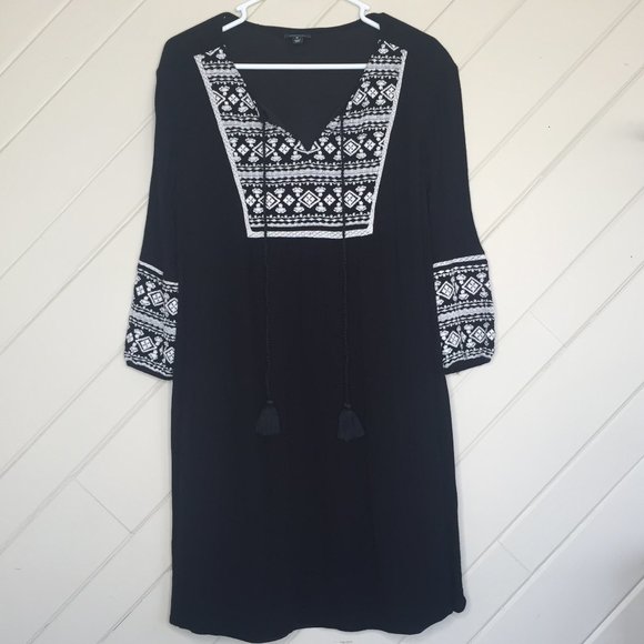 a.n.a Embroidered 3/4 Sleeve Tunic Black & White - Picture 1 of 5